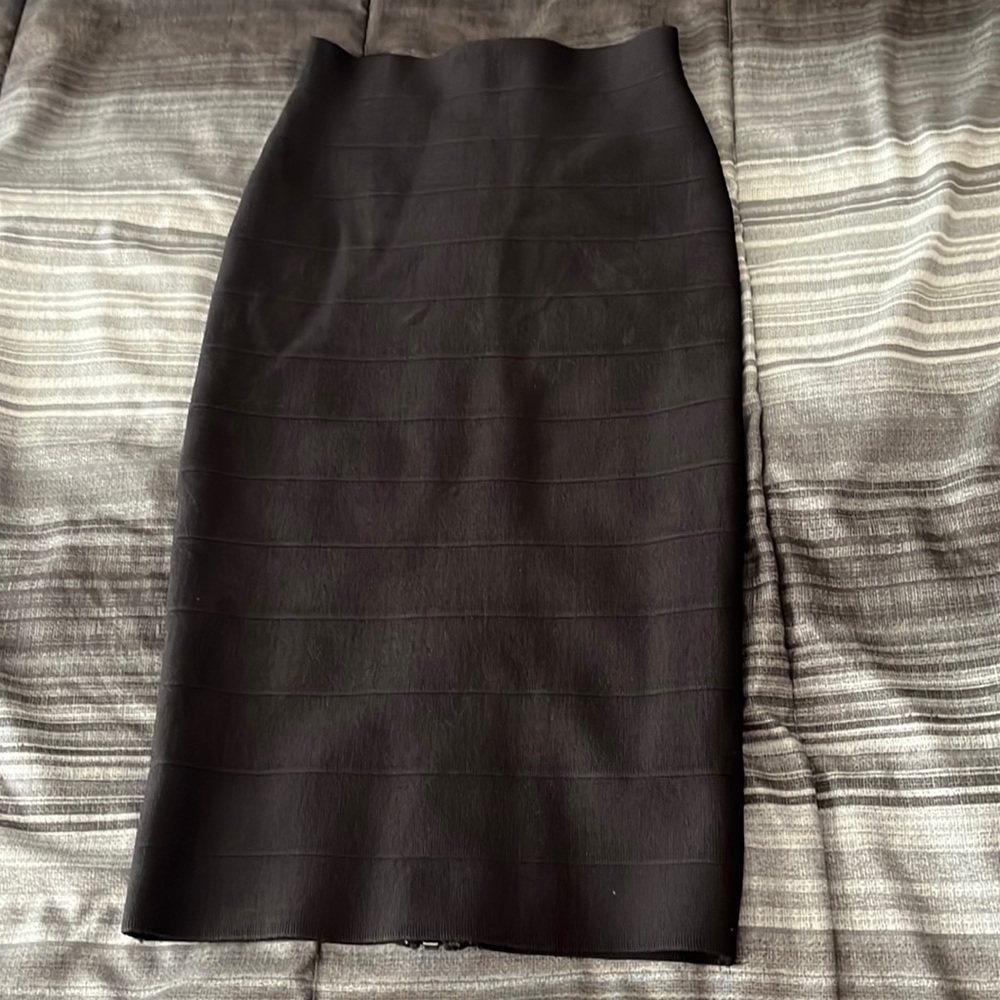 Guess black skirt